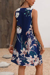 Robe Champêtre Bleu Marine Fleurie Sans Manches Coupe Trapèze Col Rond