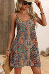 Robe Champêtre Courte Col En V Bretelles Fines Coupe A-Line Motifs Bohème Multicolore