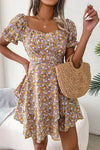 Robe Champêtre Courte Plissée Fleurie Manches Courtes