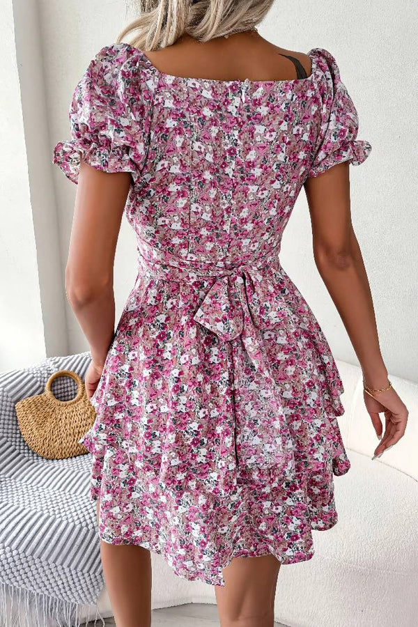 Robe Champêtre Courte Plissée Fleurie Manches Courtes