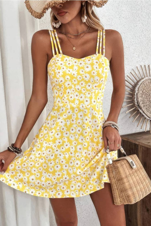 Robe Champêtre Courte Trapèze Jaune À Marguerites Bretelles Fines Sans Manches