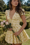 Robe Champêtre Jaune À Fleurs Manches Bouffantes Col V Taille Empire Jupe Trapèze Courte