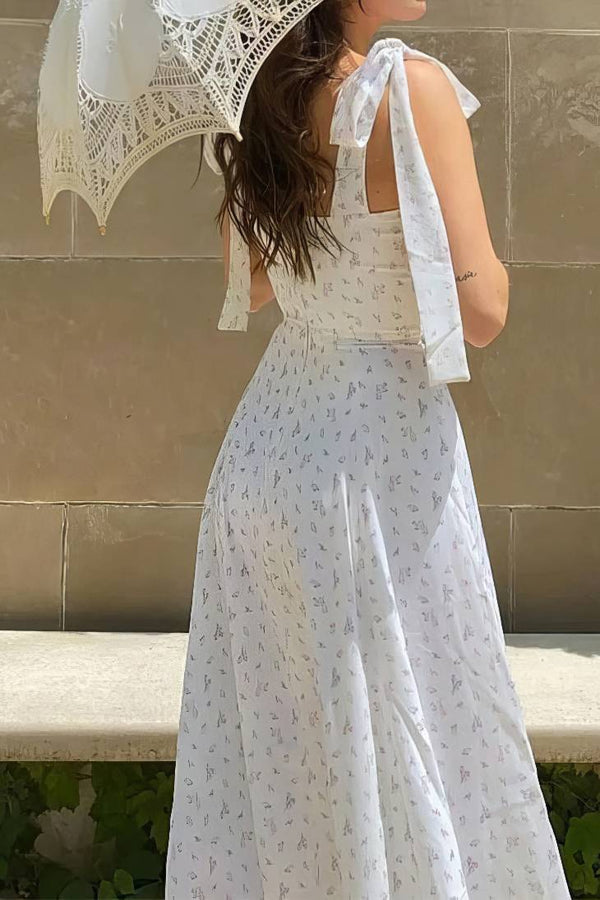 Robe Champêtre Longue À Fleurs Bretelles Nouées Décolleté Cœur Taille Cintrée Fente Haute
