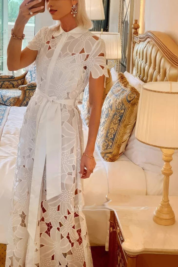 Robe Champêtre Longue Blanche En Dentelle Col Chemise Boutonnée Manches Courtes Bohème Maxi