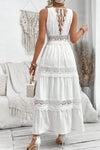Robe Champêtre Longue Col En V Sans Manches Dentelle Blanche Coupe A-Line Jupe À Étages