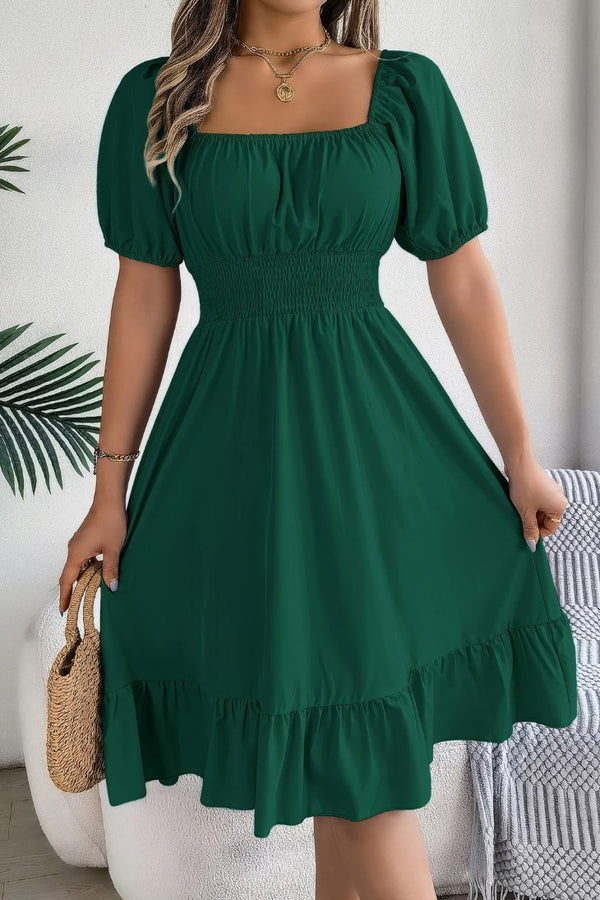 Robe Champêtre Midi Col Carré Manches Bouffantes Taille Smockée Coupe A-Line Ourlet Volant
