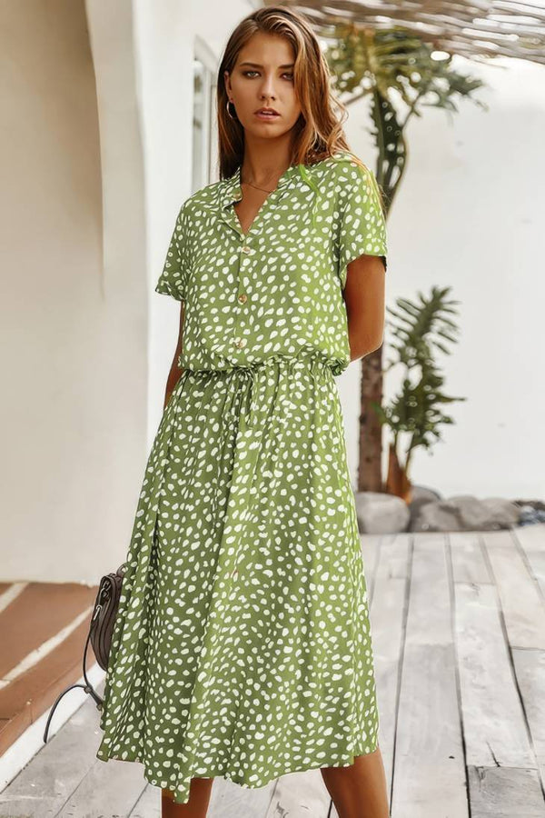 Robe Champêtre Midi Col Chemise Manches Courtes Taille Ceinturée Coupe A-Line À Pois