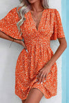Robe Champêtre Trapèze Orange À Fleurs Manches Papillon Col V