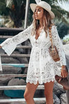 Robe Champêtre Bohème Mini Dentelle Blanche Col V Manches Longues Évasées Robe De Plage