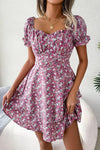 Robe Champêtre Courte Plissée Fleurie Manches Courtes