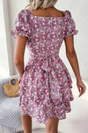 Robe Champêtre Courte Plissée Fleurie Manches Courtes