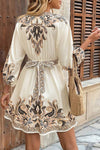 Robe Champêtre Courte Vintage Col V Manches Bouffantes Ceinture Imprimé Baroque