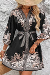 Robe Champêtre Courte Vintage Col V Manches Bouffantes Ceinture Imprimé Baroque