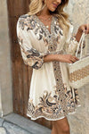 Robe Champêtre Courte Vintage Col V Manches Bouffantes Ceinture Imprimé Baroque