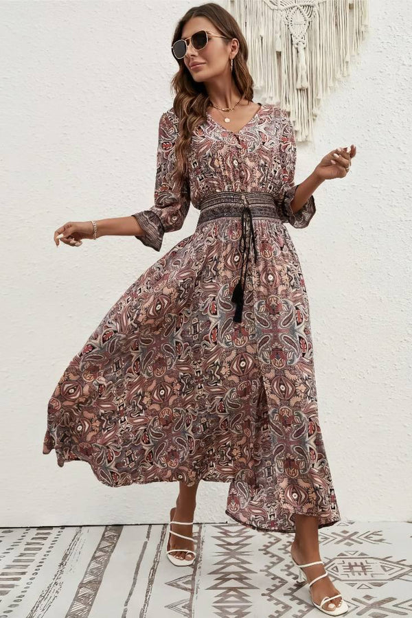 Robe Champêtre Maxi Col V Manches 3/4 Taille Ceinturée Coupe Portefeuille Ourlet Asymétrique Fendue